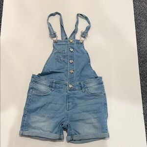 Vigoss Light Blue Denim Heart-Button Short Overalls - Kids